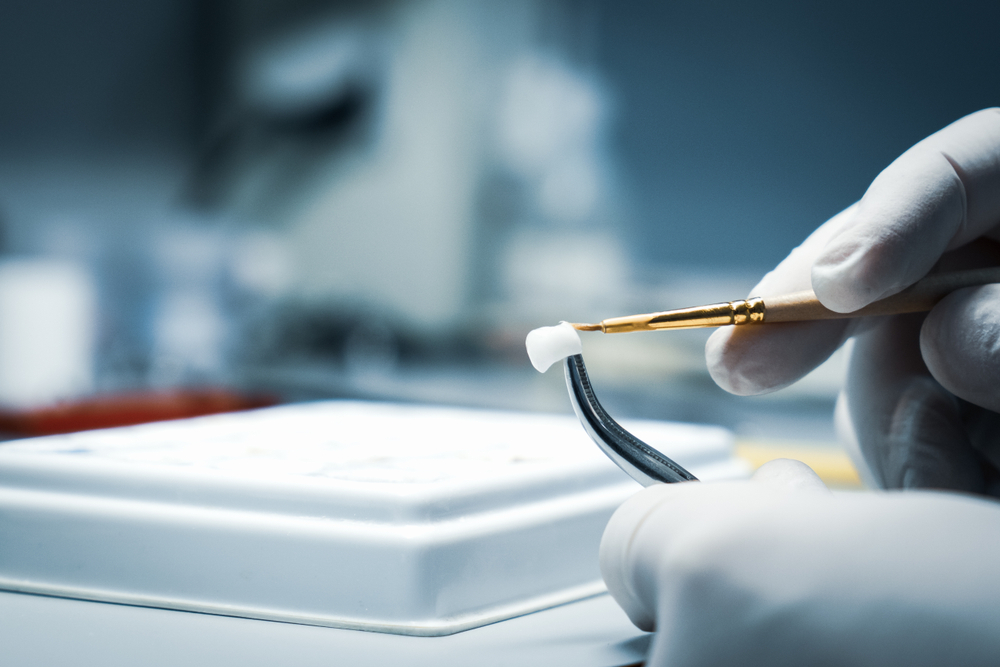 Signs Your Dental Crown Needs to Be Repaired or Replaced